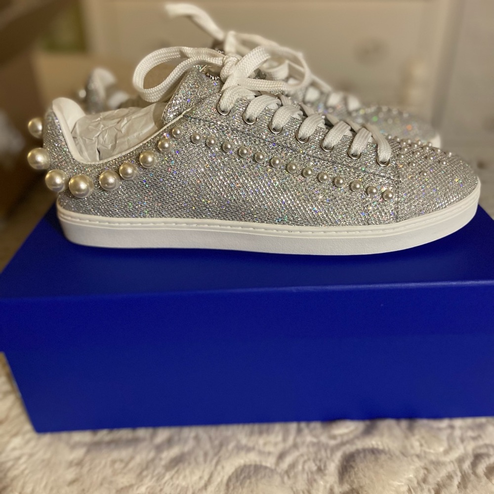Crystal Pearl-Embellished Women’s Sneakers in Silver
